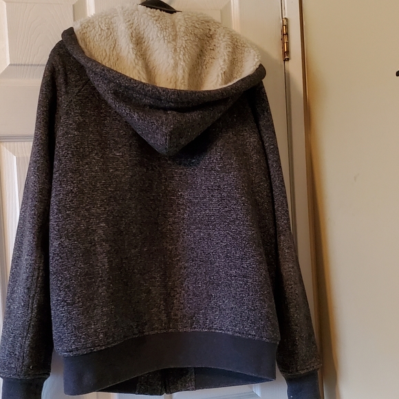 Billabong  jacket with hood - Picture 3 of 4